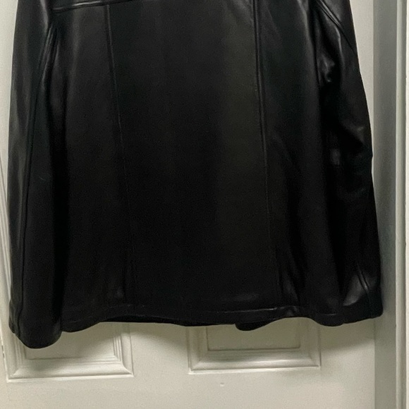 NUAGE Leather Jacket - Picture 11 of 12